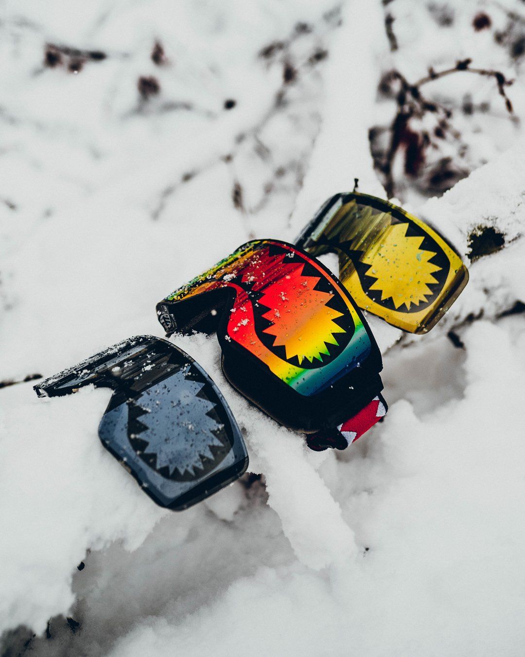 SHARK GOGGLES WITH 3 INTERCHANGEABLE LENS